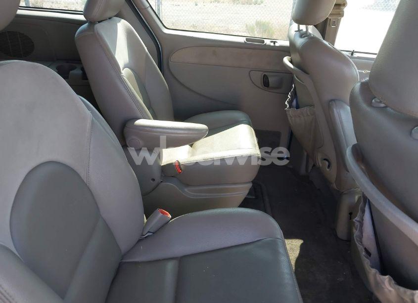 Photo 8 of 2003 Chrysler Town & COUNTRY LIMITED (VIN 2C8GP64LX3R360516)