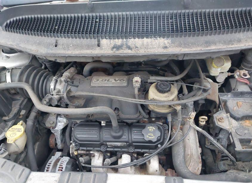 Photo 10 of 2004 Chrysler Town & COUNTRY LIMITED (VIN 2C8GP64LX4R621788)