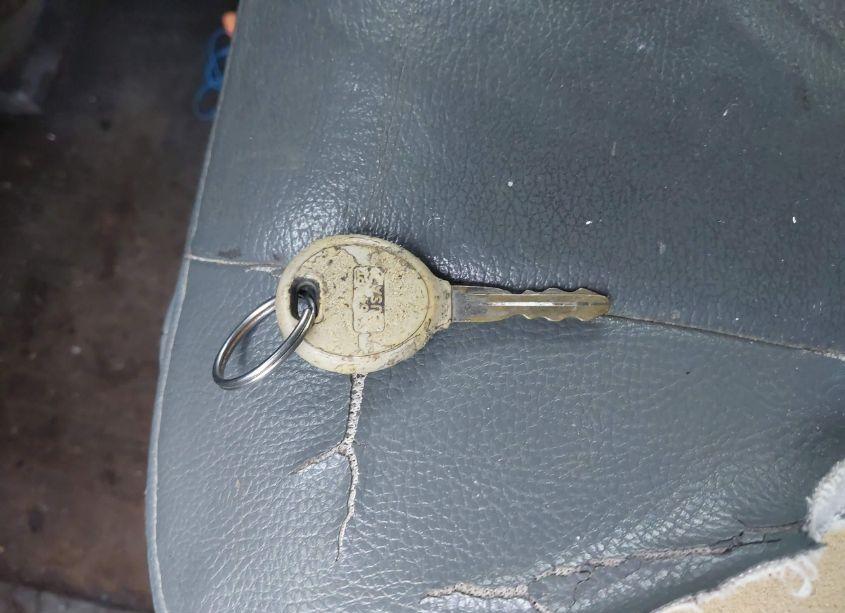 Photo 11 of 2004 Chrysler Town & COUNTRY LIMITED (VIN 2C8GP64LX4R621788)