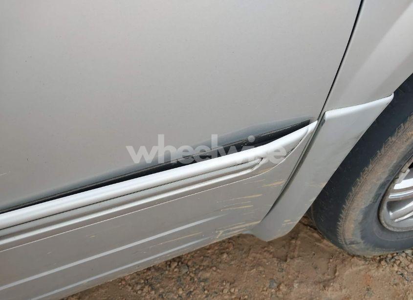 Photo 14 of 2005 Chrysler Town & COUNTRY LIMITED (VIN 2C8GP64LX5R191259)