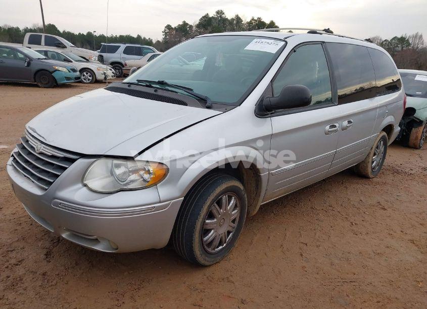 Photo 2 of 2005 Chrysler Town & COUNTRY LIMITED (VIN 2C8GP64LX5R191259)