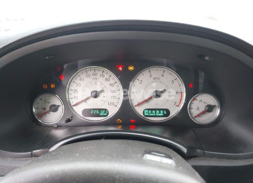 Photo 7 of 2005 Chrysler Town & COUNTRY LIMITED (VIN 2C8GP64LX5R191259)