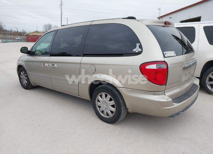 Photo 3 of 2005 Chrysler Town & COUNTRY LIMITED (VIN 2C8GP64LX5R338616)