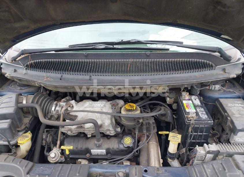 Photo 10 of 2002 Chrysler Town & COUNTRY EX (VIN 2C8GP74L22R505116)