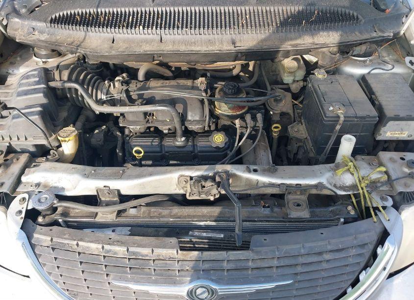 Photo 10 of 2004 Chrysler Town & COUNTRY EX (VIN 2C8GP74L24R579073)