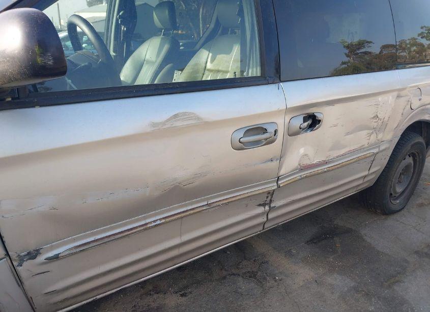 Photo 12 of 2004 Chrysler Town & COUNTRY EX (VIN 2C8GP74L24R579073)