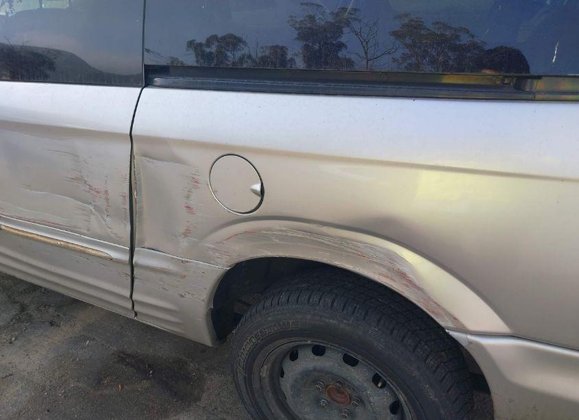 Photo 13 of 2004 Chrysler Town & COUNTRY EX (VIN 2C8GP74L24R579073)