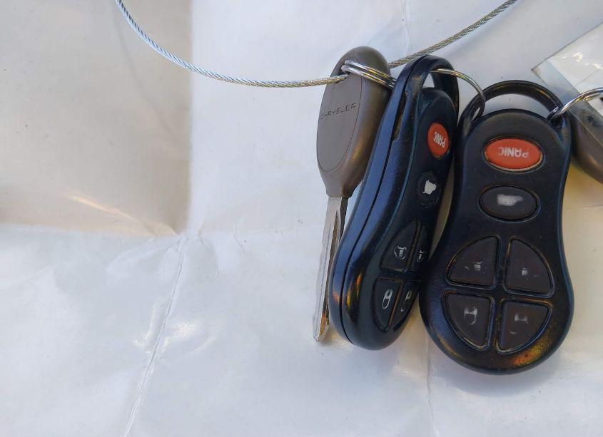 Photo 11 of 2001 Chrysler Town & COUNTRY LIMITED (VIN 2C8GT64L51R207115)