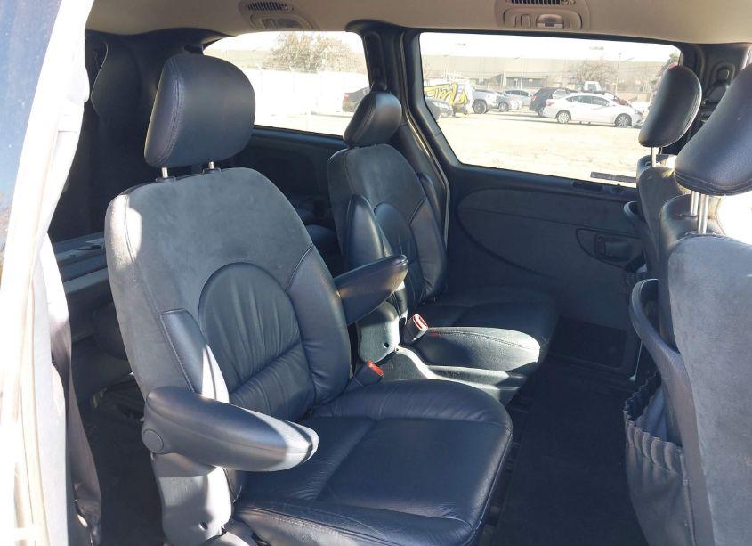 Photo 8 of 2001 Chrysler Town & COUNTRY LIMITED (VIN 2C8GT64L51R207115)