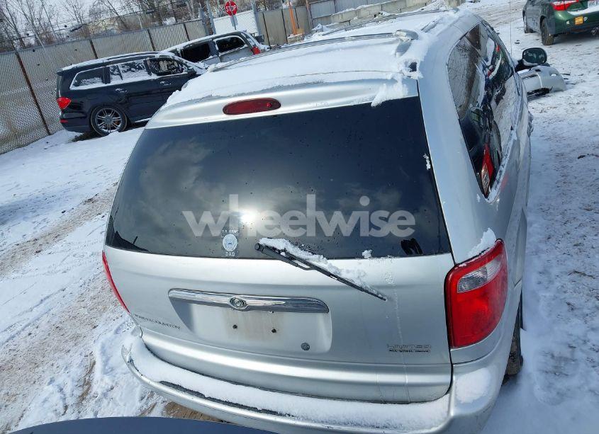 Photo 17 of 2004 Chrysler Town & COUNTRY LIMITED (VIN 2C8GT64L64R541576)