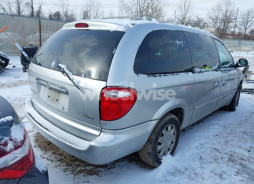 Photo 4 of 2004 Chrysler Town & COUNTRY LIMITED (VIN 2C8GT64L64R541576)