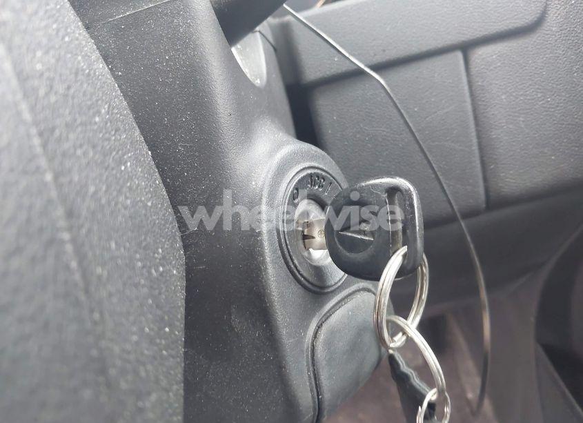 Photo 11 of 2009 Pontiac Torrent (VIN 2CKDL33F096222013)