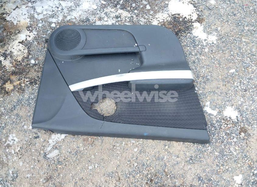 Photo 12 of 2009 Pontiac Torrent (VIN 2CKDL33F096223436)