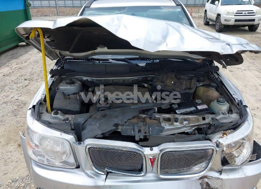 Photo 10 of 2009 Pontiac Torrent (VIN 2CKDL33F196207066)