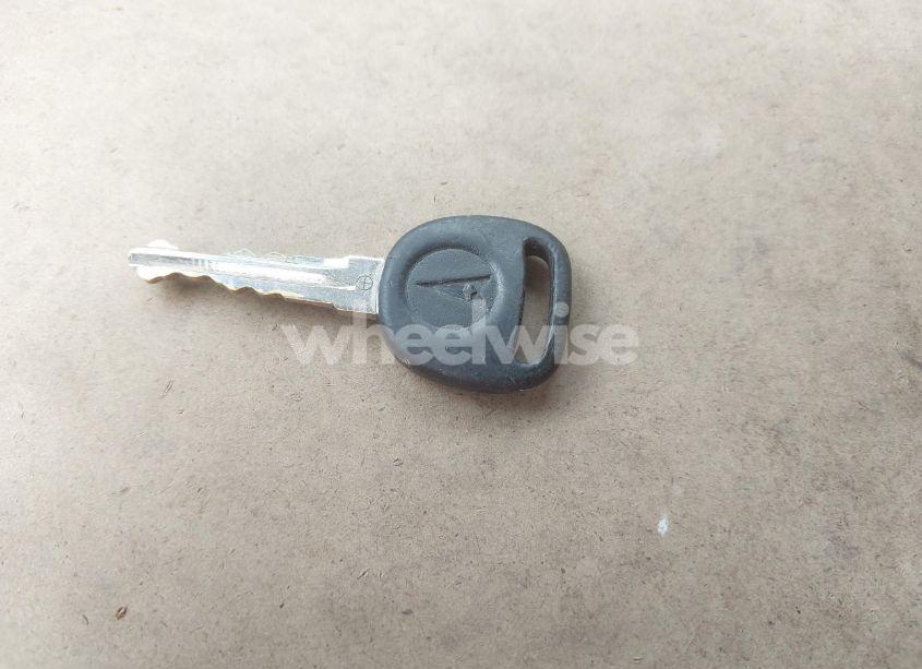 Photo 11 of 2008 Pontiac Torrent (VIN 2CKDL33F286031739)