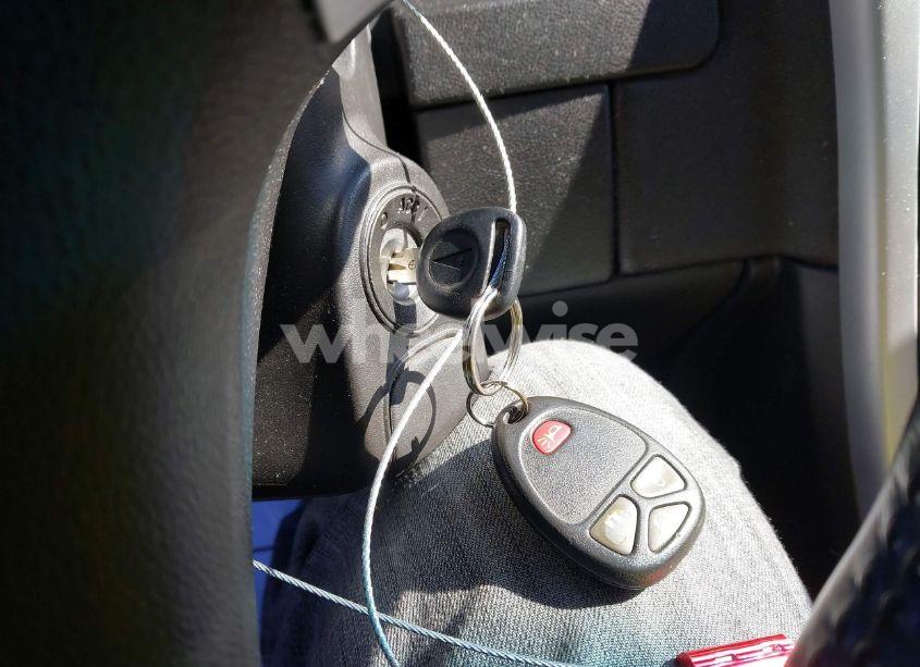 Photo 11 of 2009 Pontiac Torrent (VIN 2CKDL33F396216450)