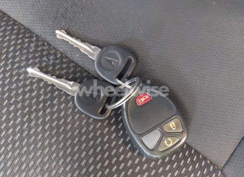 Photo 11 of 2009 Pontiac Torrent (VIN 2CKDL33F496206252)