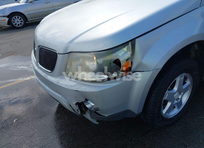 Photo 6 of 2009 Pontiac Torrent (VIN 2CKDL33F596208656)