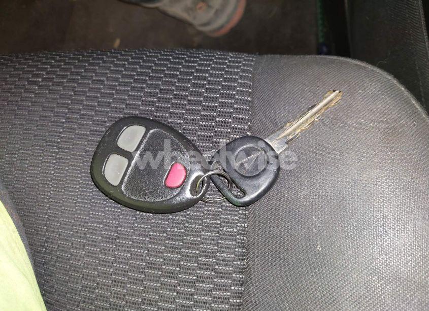 Photo 11 of 2008 Pontiac Torrent (VIN 2CKDL33F686052576)