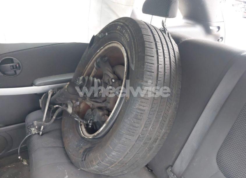 Photo 12 of 2009 Pontiac Torrent (VIN 2CKDL33F696210139)