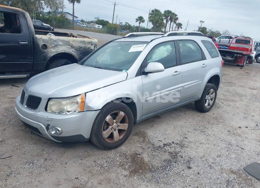 Photo 2 of 2009 Pontiac Torrent (VIN 2CKDL33F696210139)