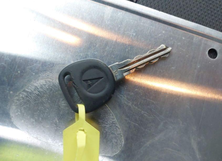 Photo 11 of 2009 Pontiac Torrent (VIN 2CKDL33F996202990)