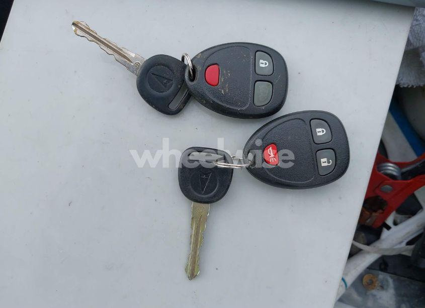 Photo 11 of 2008 Pontiac Torrent (VIN 2CKDL43F686064622)