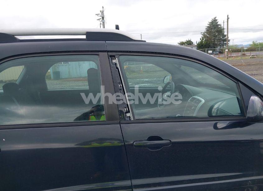 Photo 6 of 2008 Pontiac Torrent (VIN 2CKDL43F686064622)