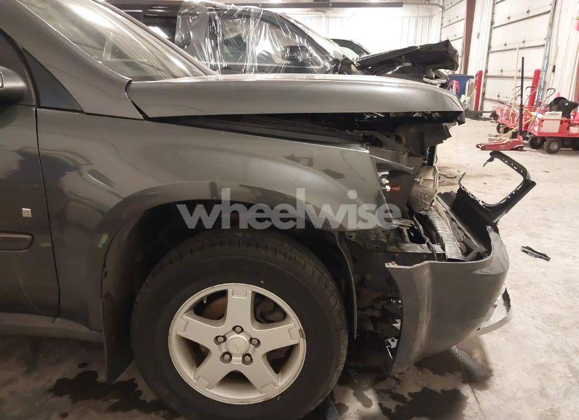 Photo 18 of 2009 Pontiac Torrent (VIN 2CKDL43F696253207)