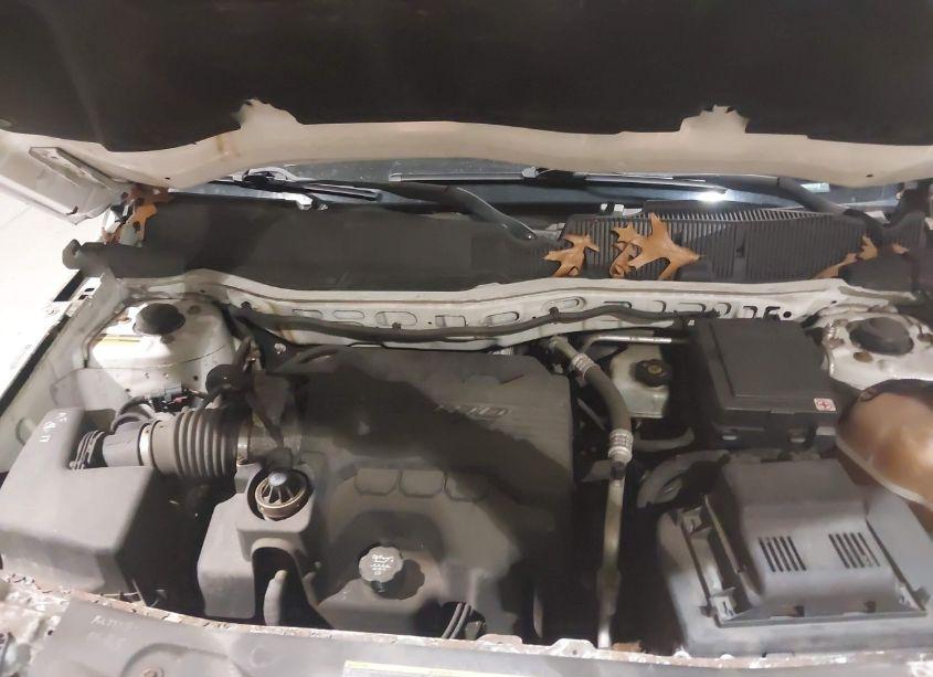 Photo 10 of 2008 Pontiac Torrent (VIN 2CKDL43F986311258)