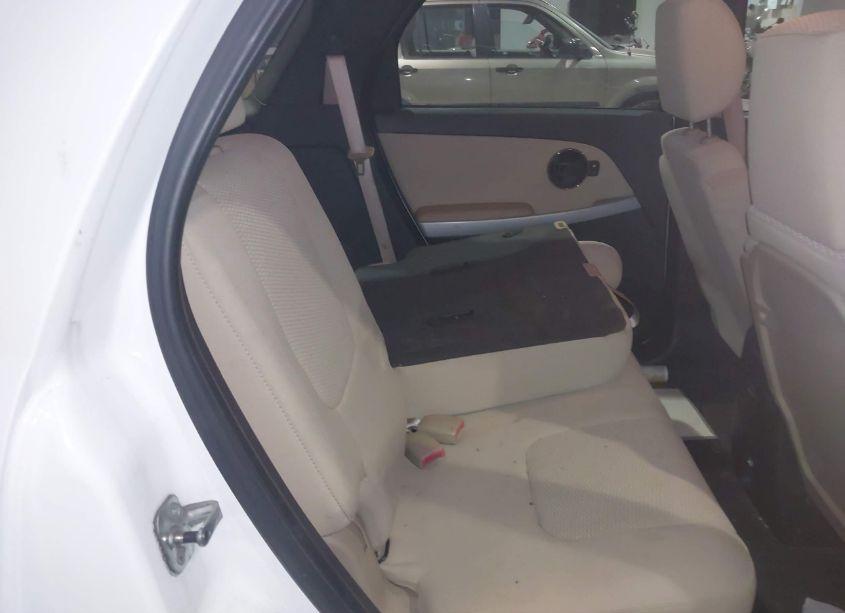 Photo 8 of 2008 Pontiac Torrent (VIN 2CKDL43F986311258)