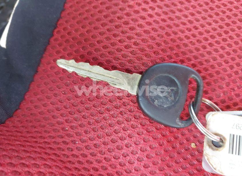 Photo 11 of 2006 Pontiac Torrent (VIN 2CKDL63F066094708)