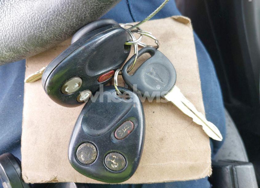 Photo 11 of 2006 Pontiac Torrent (VIN 2CKDL63F366197976)