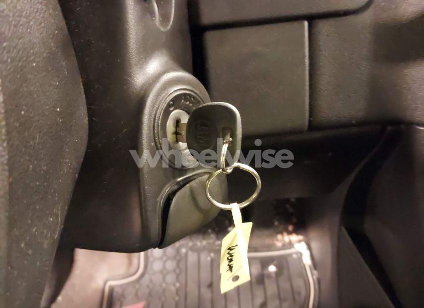 Photo 11 of 2007 Pontiac Torrent (VIN 2CKDL63FX76019242)