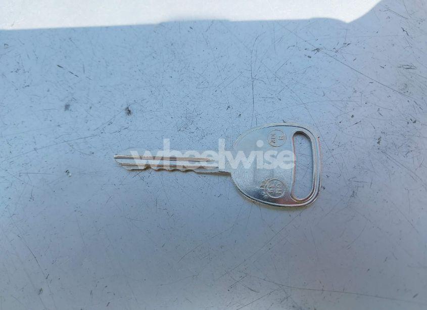 Photo 11 of 2006 Pontiac Torrent (VIN 2CKDL73F066072391)