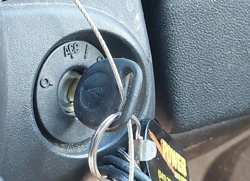 Photo 11 of 2006 Pontiac Torrent (VIN 2CKDL73F466050104)