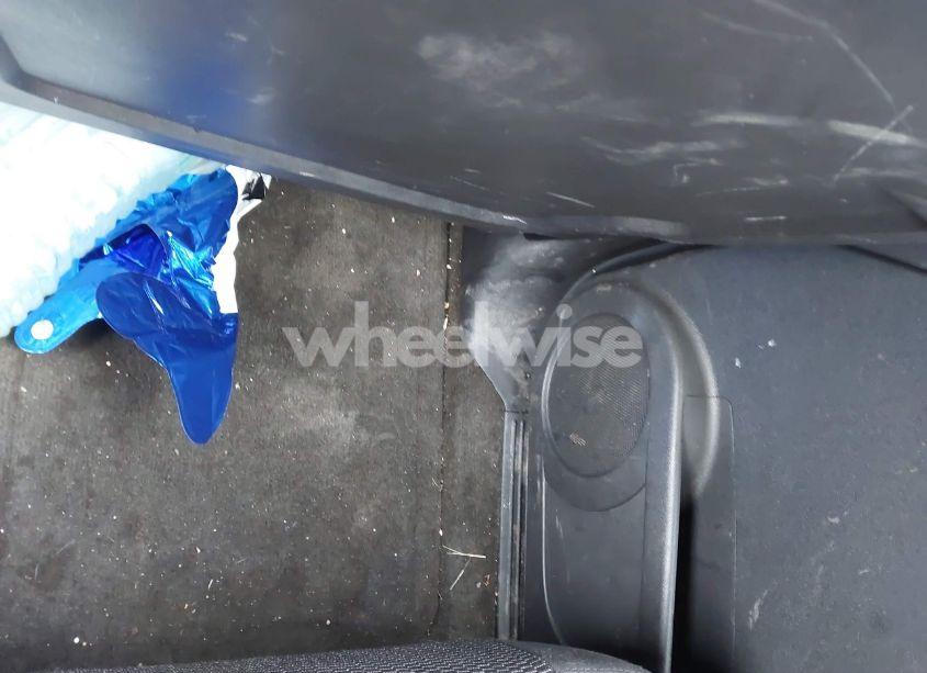 Photo 8 of 2007 Pontiac Torrent (VIN 2CKDL73F476044403)