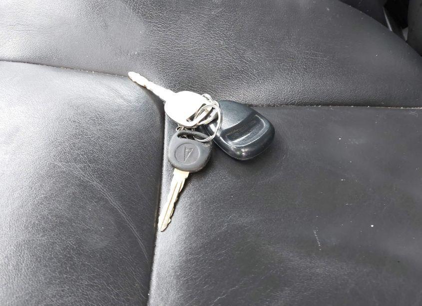 Photo 11 of 2006 Pontiac Torrent (VIN 2CKDL73F566177590)