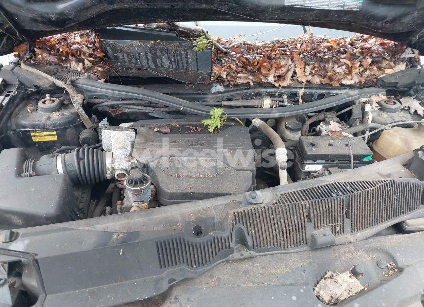 Photo 10 of 2006 Pontiac Torrent (VIN 2CKDL73F866067200)