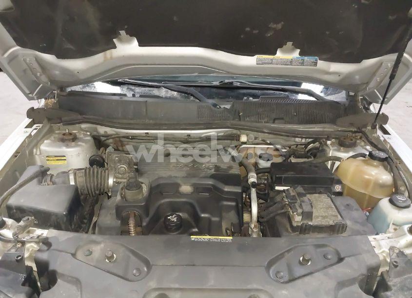 Photo 10 of 2006 Pontiac Torrent (VIN 2CKDL73F966095930)