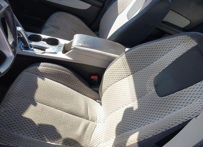 Photo 15 of 2011 Chevrolet Equinox LS (VIN 2CNALBEC1B6309217)