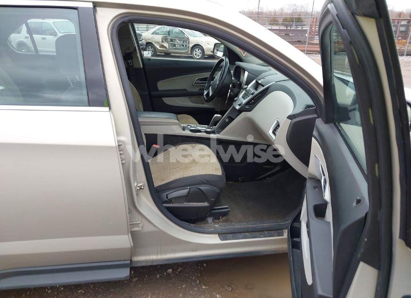 Photo 5 of 2011 Chevrolet Equinox LS (VIN 2CNALBEC2B6217372)