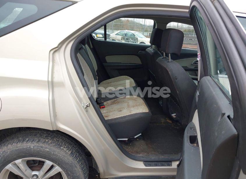 Photo 8 of 2011 Chevrolet Equinox LS (VIN 2CNALBEC2B6217372)