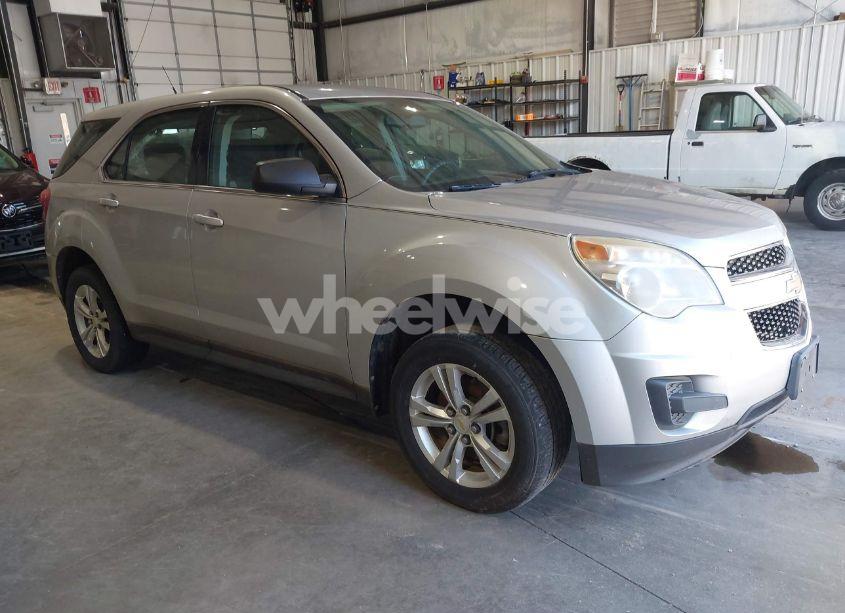 2011 Chevrolet Equinox LS (VIN 2CNALBEC2B6407446) main photo