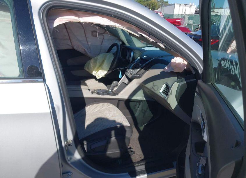 Photo 5 of 2011 Chevrolet Equinox LS (VIN 2CNALBEC3B6234911)