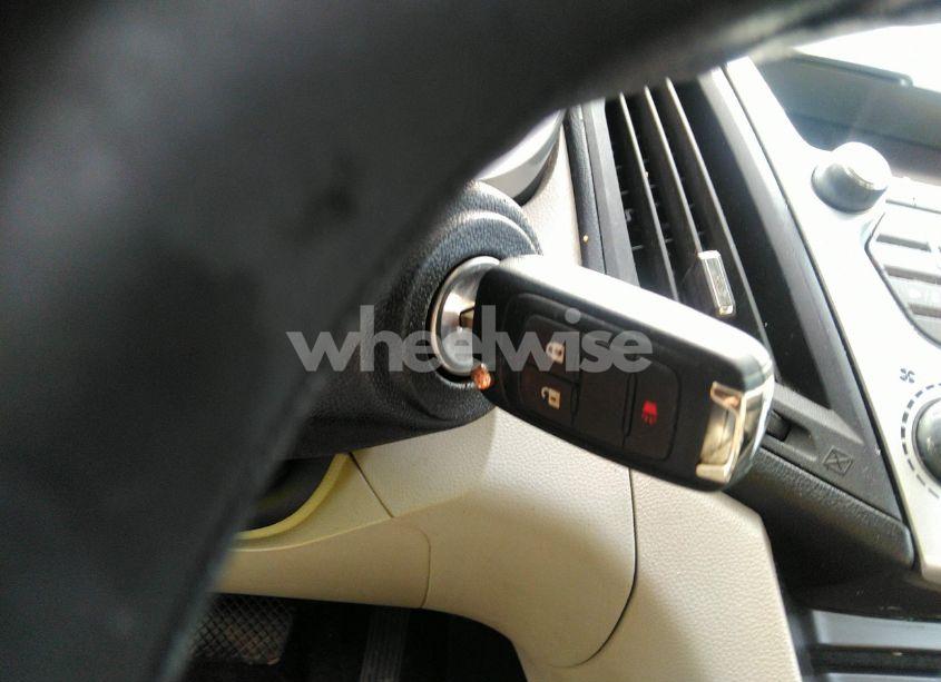 Photo 11 of 2011 Chevrolet Equinox LS (VIN 2CNALBEC3B6302401)