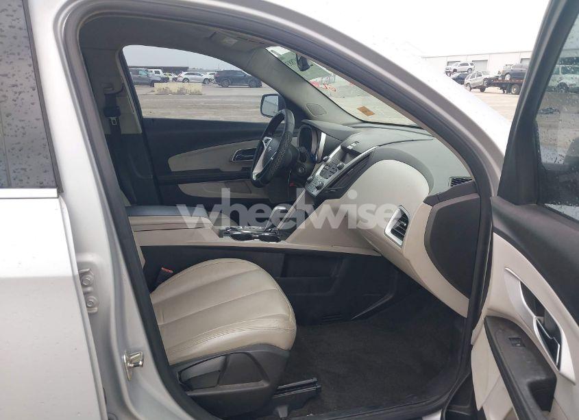 Photo 5 of 2011 Chevrolet Equinox LS (VIN 2CNALBEC5B6237678)