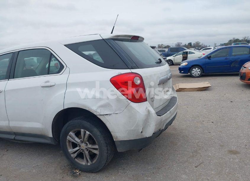 Photo 12 of 2011 Chevrolet Equinox LS (VIN 2CNALBEC5B6439291)
