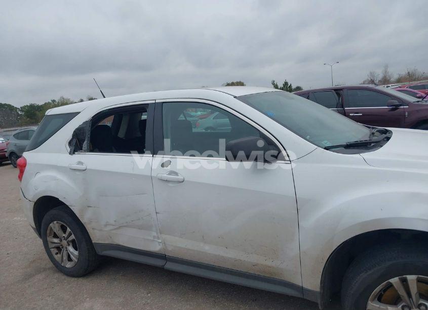 Photo 6 of 2011 Chevrolet Equinox LS (VIN 2CNALBEC5B6439291)
