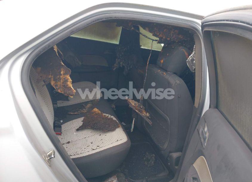 Photo 8 of 2011 Chevrolet Equinox LS (VIN 2CNALBEC6B6225281)